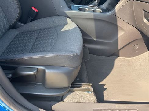 Used 2024 Chevrolet Equinox LT image 12