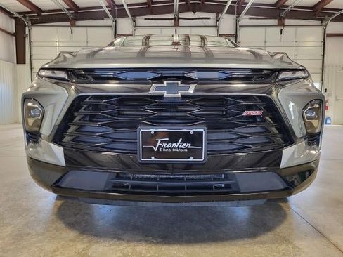 Used 2025 Chevrolet Blazer RS FWD image 8