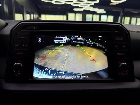 Used 2017 Nissan GT-R Premium image 32