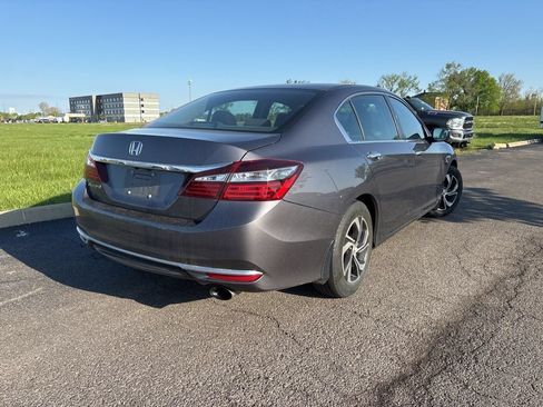 Used 2016 Honda Accord LX image 8