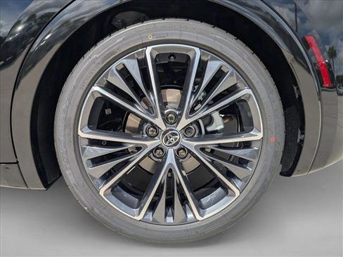 Used 2026 Toyota Prius XLE image 10