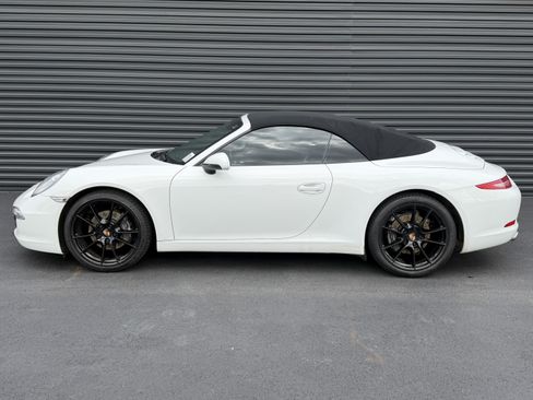 Used 2014 Porsche 911 Carrera RWD image 2