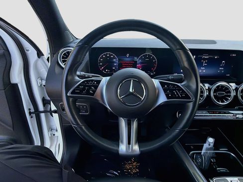 Used 2024 Mercedes-Benz GLA 250 image 10