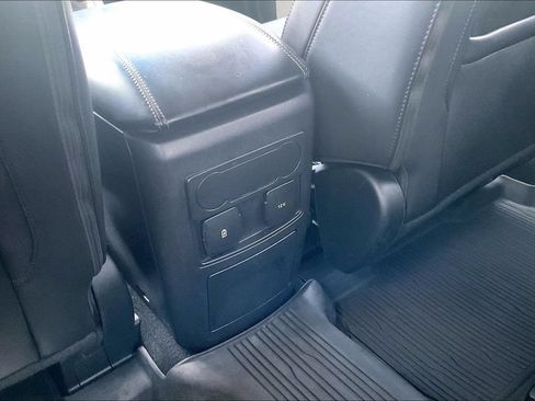 Certified 2024 Ford Explorer XLT w/ Equipment Group 202A RWD image 34