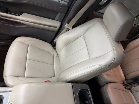 Used 2019 Ford Expedition XLT w/ Equipment Group 202A image 34