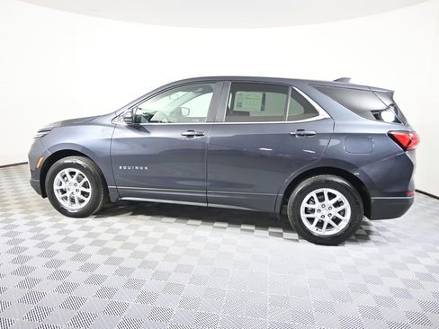 Used 2022 Chevrolet Equinox LT image 3
