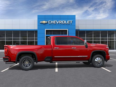 New 2026 Chevrolet Silverado 3500 High Country w/ Technology Package AWD/4WD image 5