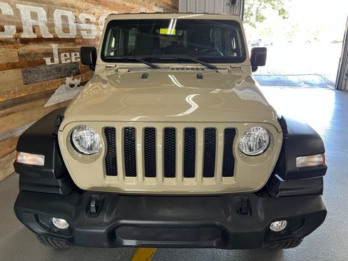 Used 2022 Jeep Wrangler Unlimited Sport AWD/4WD image 7