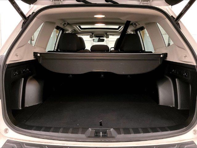 Used 2021 Subaru Forester Premium AWD/4WD image 33