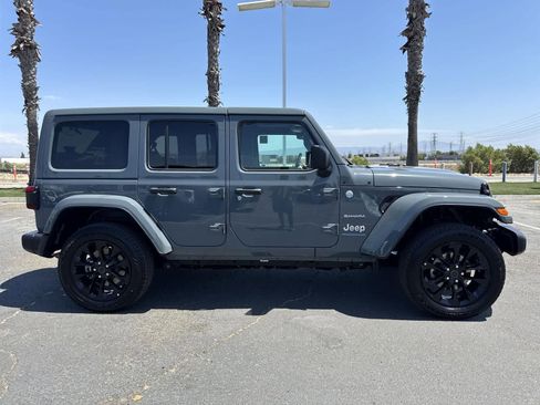 Used 2024 Jeep Wrangler Sahara image 3