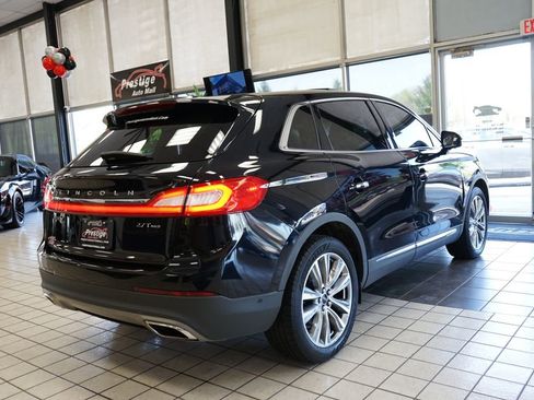 Used 2017 Lincoln MKX Reserve w/ Driver Assistance Package AWD/4WD image 17