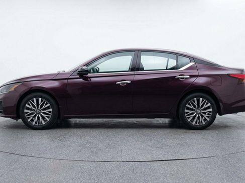 Used 2025 Nissan Altima 2.5 SV FWD image 5