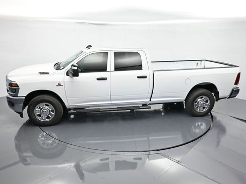 New 2026 RAM 2500 Tradesman AWD/4WD image 35