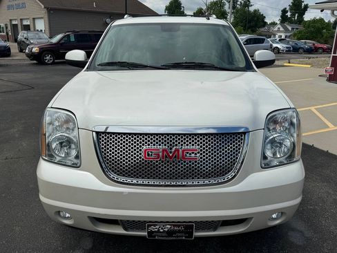 Used 2014 GMC Yukon XL Denali AWD/4WD image 3