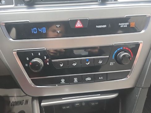 Used 2015 Hyundai Sonata SE w/ Option Group 09 image 22