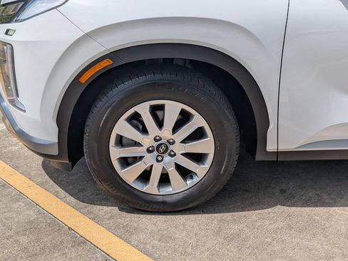 Used 2025 Hyundai Palisade SEL FWD image 9