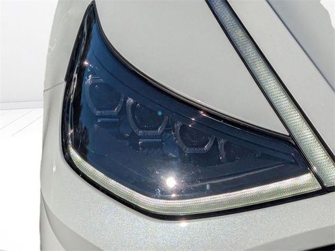Used 2023 Hyundai Sonata Limited image 9