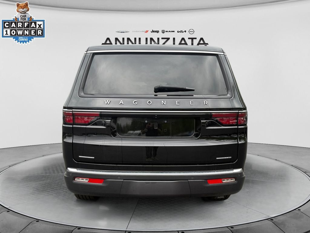 Certified 2022 Jeep Wagoneer Series II AWD/4WD image 4