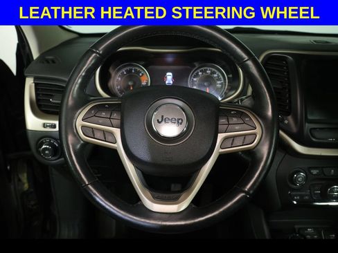 Used 2017 Jeep Cherokee Limited AWD/4WD image 6