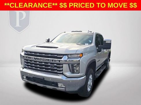 Used 2020 Chevrolet Silverado 3500 LTZ w/ Technology Package AWD/4WD image 12