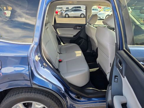 Used 2014 Subaru Forester 2.5i Limited AWD/4WD image 25