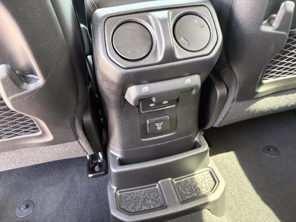 New 2026 Jeep Wrangler Unlimited Sahara AWD/4WD image 17