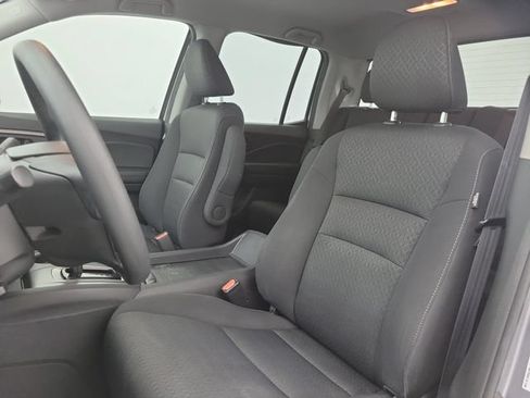 Used 2019 Honda Ridgeline RT image 17