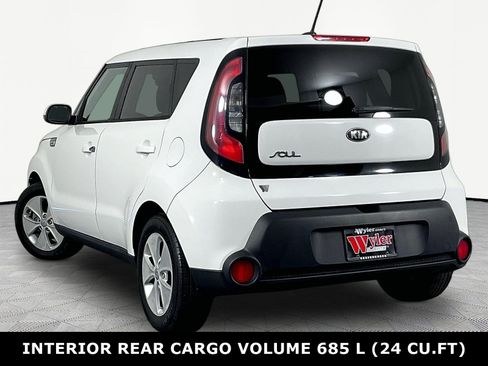 Used 2016 Kia Soul FWD image 4