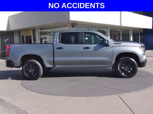 Used 2026 Chevrolet Silverado 1500 LT Trail Boss w/ LT Trail Boss Premium Package AWD/4WD image 2
