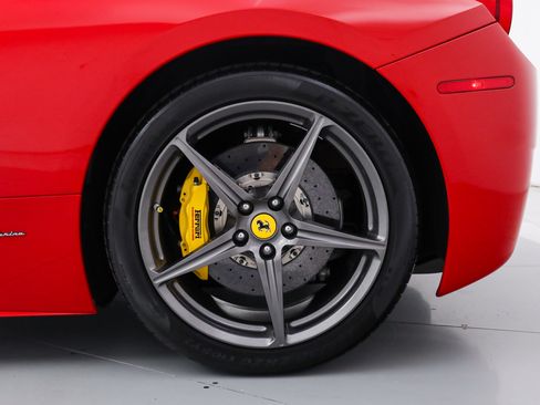 Certified 2015 Ferrari 458 Italia Coupe RWD image 37