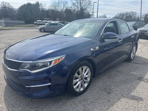 Used 2018 Kia Optima LX w/ 17" Alloy Wheels Package FWD image 20