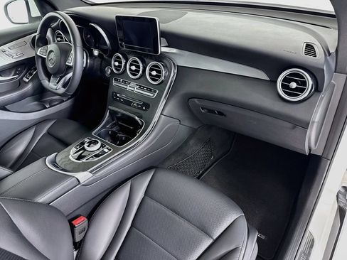 Used 2019 Mercedes-Benz GLC 300 image 17