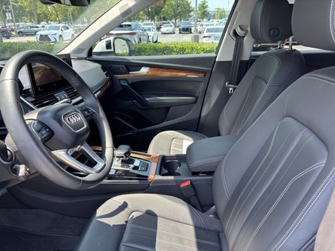 Used 2023 Audi Q5 2.0T Premium Plus w/ Premium Plus Package AWD/4WD image 16