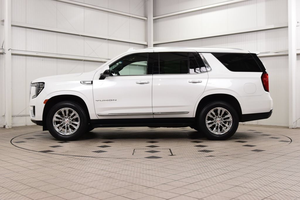 Used 2022 GMC Yukon SLT w/ SLT Luxury Package AWD/4WD image 4