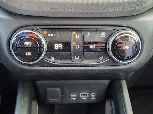 Used 2021 Chevrolet TrailBlazer LT w/ Convenience Package image 22