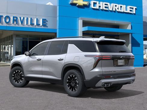 New 2026 Chevrolet Traverse Z71 w/ Enhanced Driving Package AWD/4WD image 3