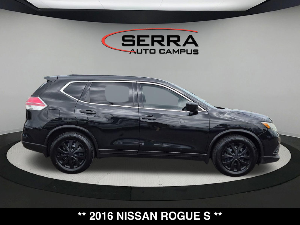 Used 2016 Nissan Rogue S w/ S Family Package FWD image 13