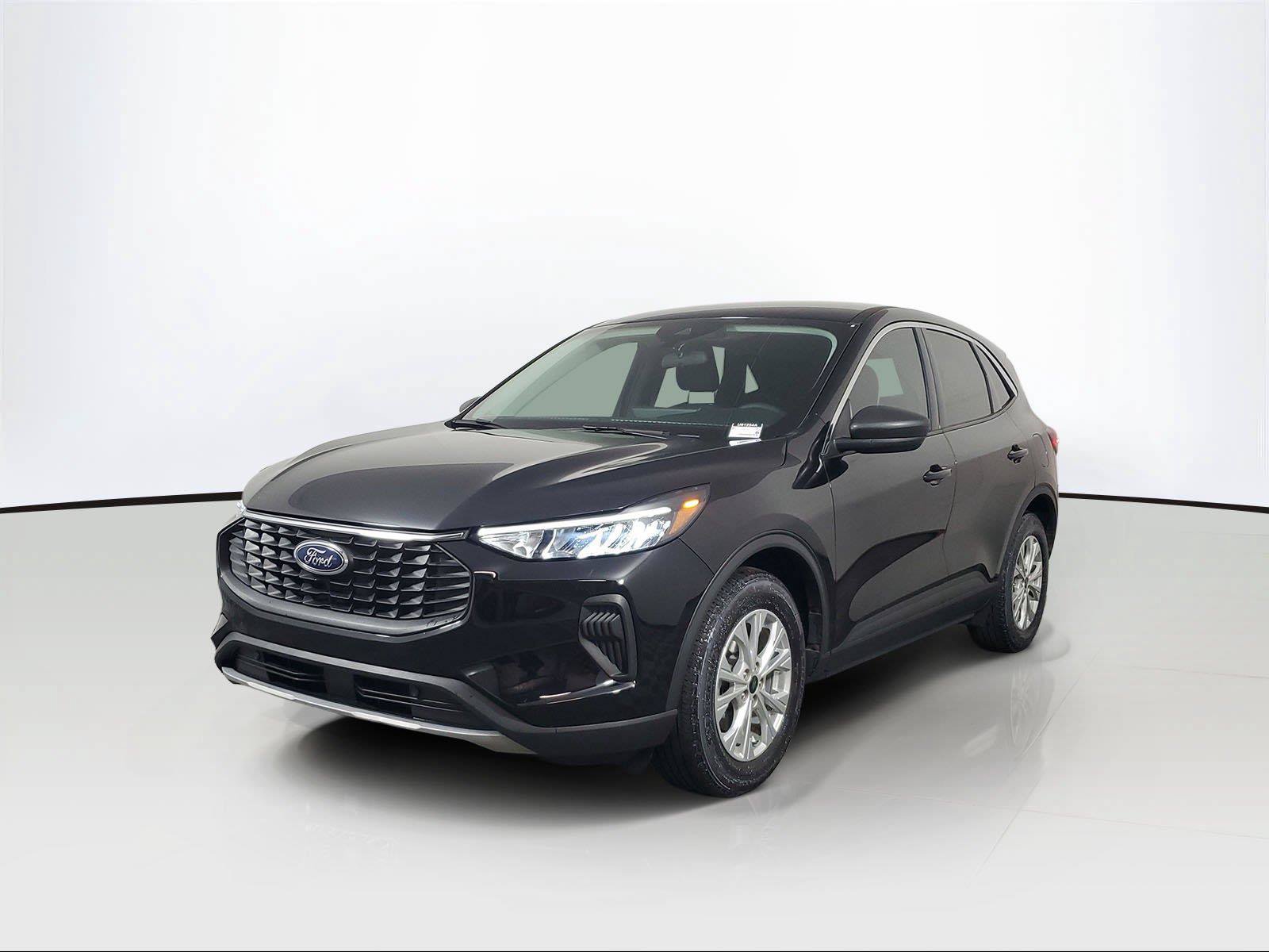 Used 2024 Ford Escape Active w/ Tech Pack #1 FWD image 3