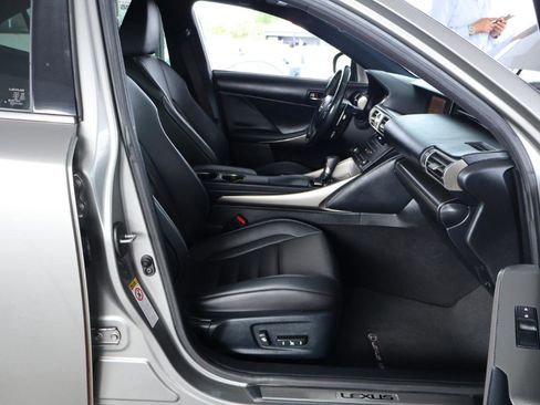 Used 2016 Lexus IS 200t RWD image 37