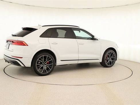 Used 2021 Audi Q8 Premium Plus image 7