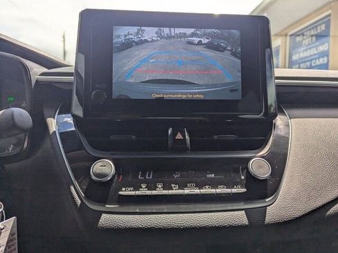 Used 2024 Toyota Corolla LE image 22