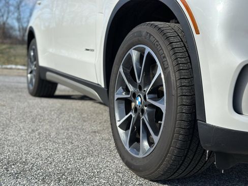 Used 2018 BMW X5 xDrive50i image 11