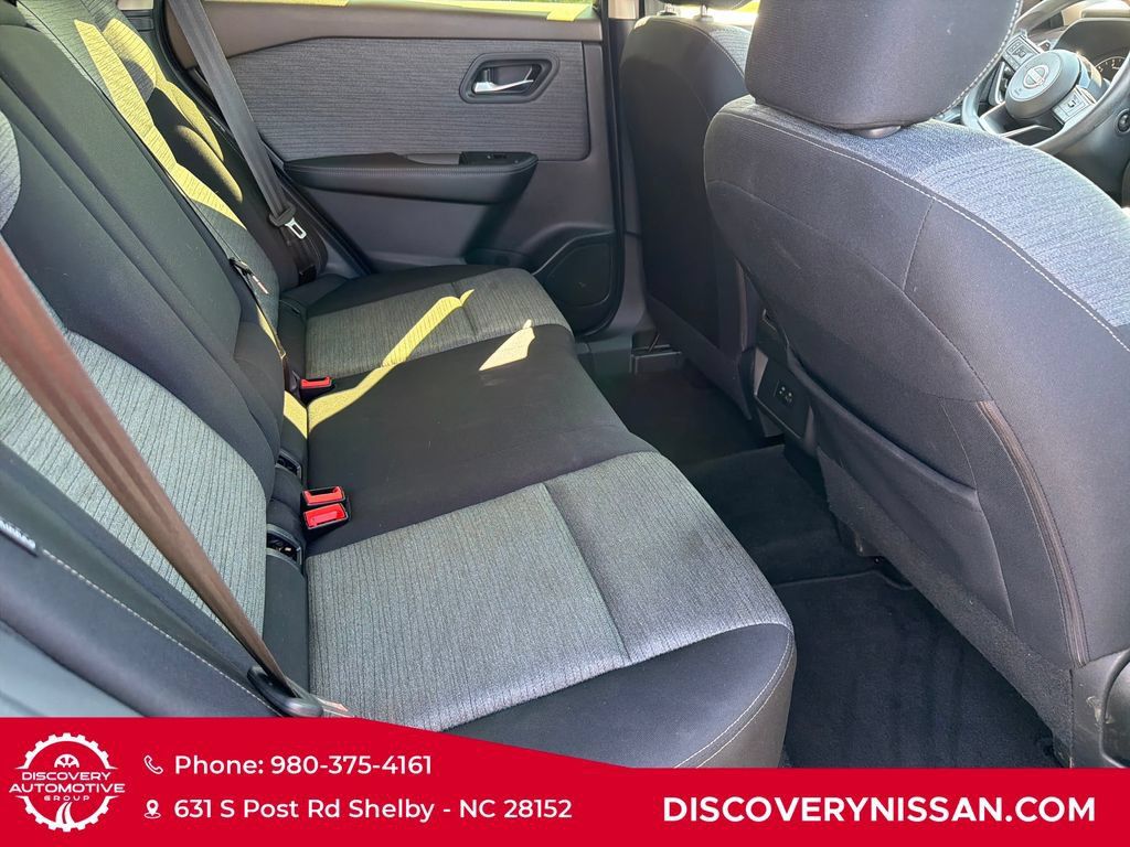 Certified 2023 Nissan Rogue SV FWD image 31