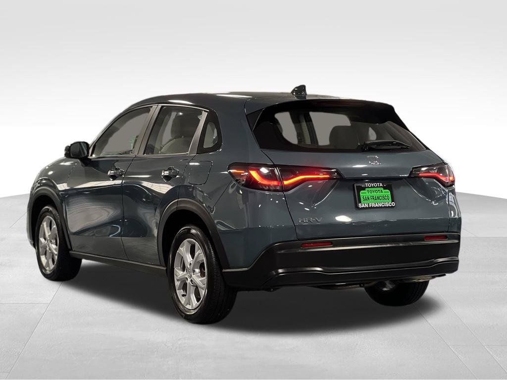 Used 2025 Honda HR-V LX image 3