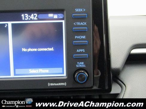 Used 2021 Toyota RAV4 XLE w/ Convenience Package image 32