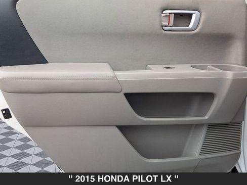 Used 2015 Honda Pilot LX image 28