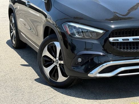 Used 2025 Mercedes-Benz GLA 250 4MATIC image 4
