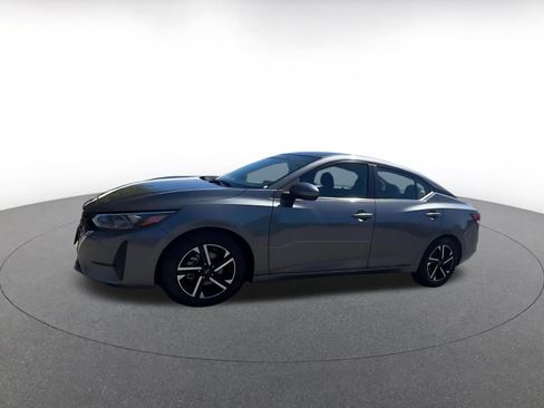Used 2025 Nissan Sentra SV FWD image 8