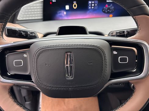 New 2026 Lincoln Navigator Black Label AWD/4WD image 15