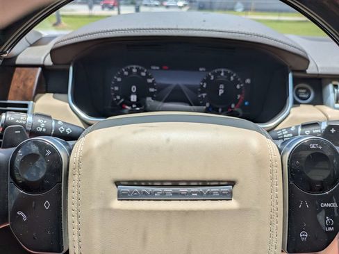 Used 2019 Land Rover Range Rover Supercharged AWD/4WD image 34